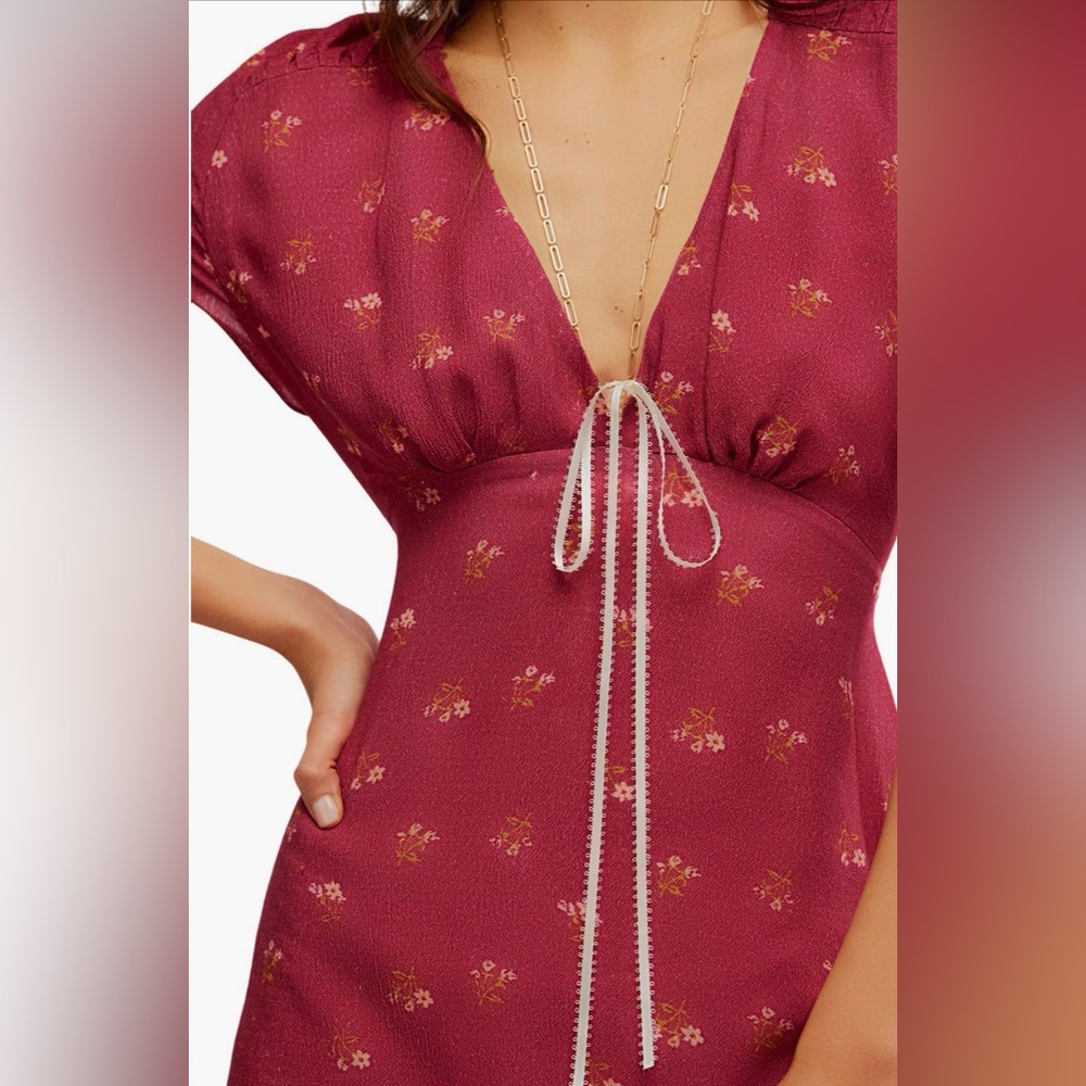 NWT Free People Everyone’s Favorite Minidress Red Floral M - Picture 4 of 9